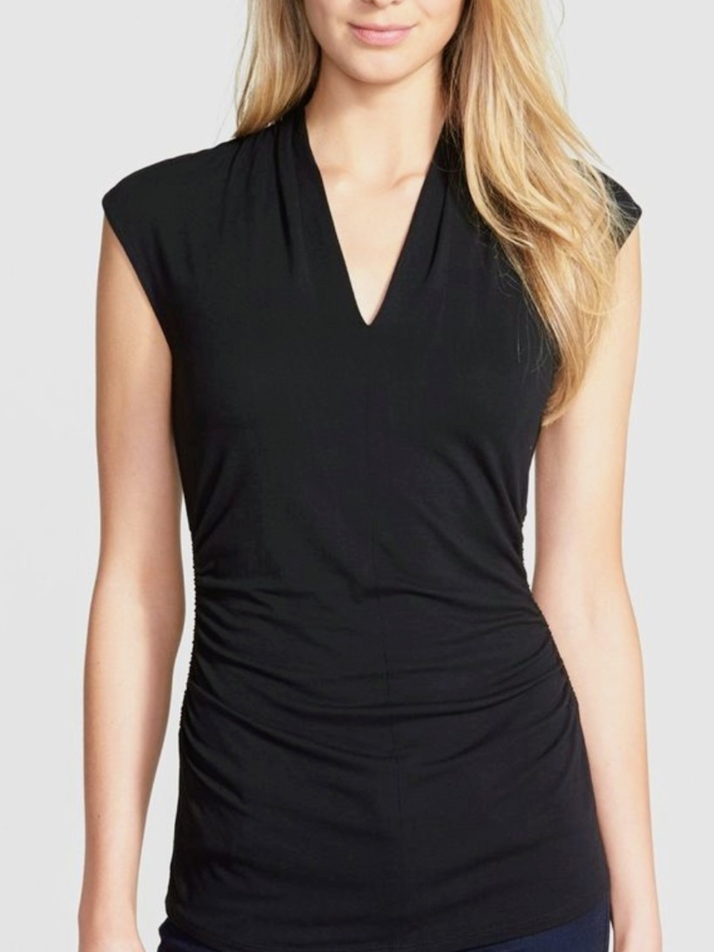 Vince Camuto Black Sleeveless V-Neck Tank